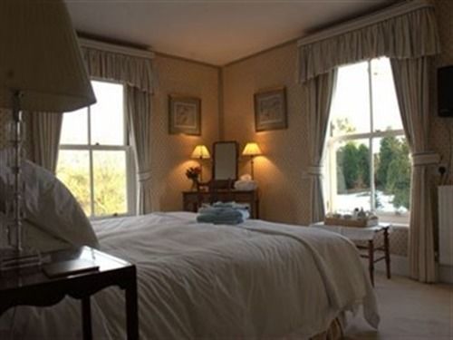 รู้ควู้ด ฟาร์มเฮาส์ Bed & Breakfast นิวเบอรี ภายนอก รูปภาพ