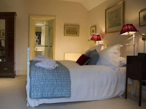 รู้ควู้ด ฟาร์มเฮาส์ Bed & Breakfast นิวเบอรี ภายนอก รูปภาพ